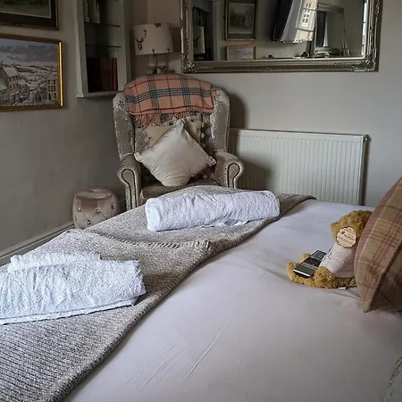 Castle Keep Tea Bed & Breakfast 3*