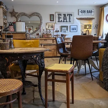 Castle Keep Tea Отель типа 