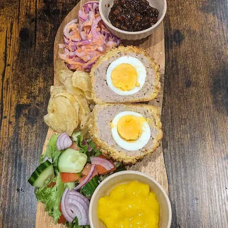 Castle Keep Tea Мидлхем