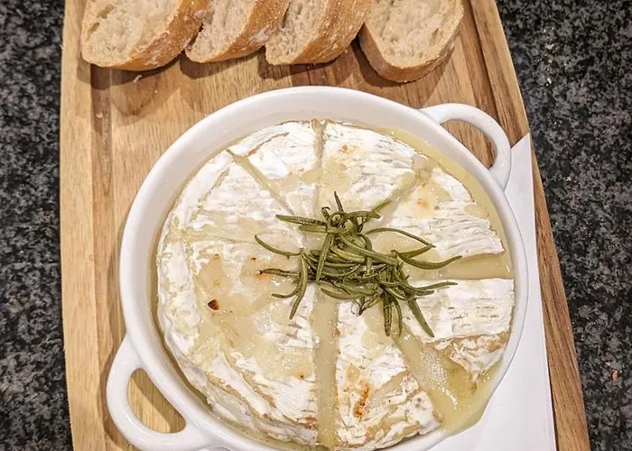 Castle Keep Tea Bed and breakfast 3*