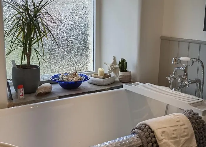 Castle Keep Tea Bed and breakfast 3*